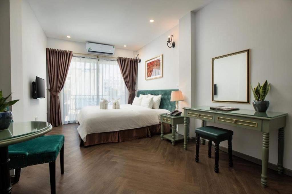 Gatsby Central Hotel Hanoi Buitenkant foto