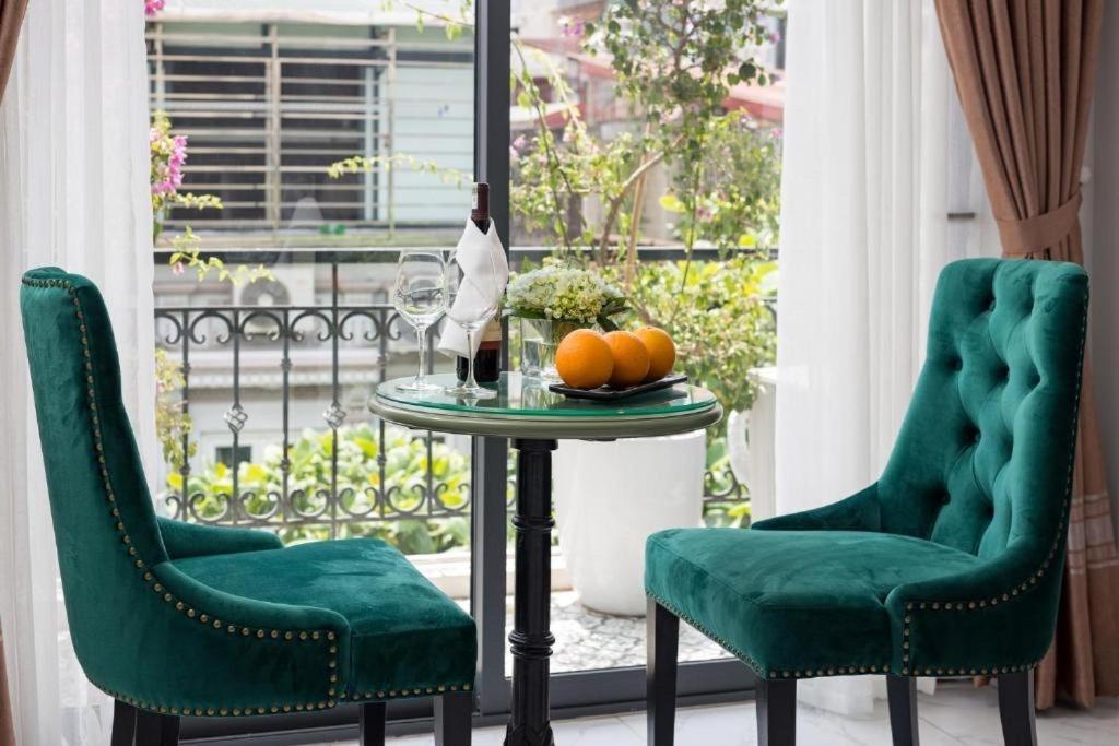 Gatsby Central Hotel Hanoi Buitenkant foto