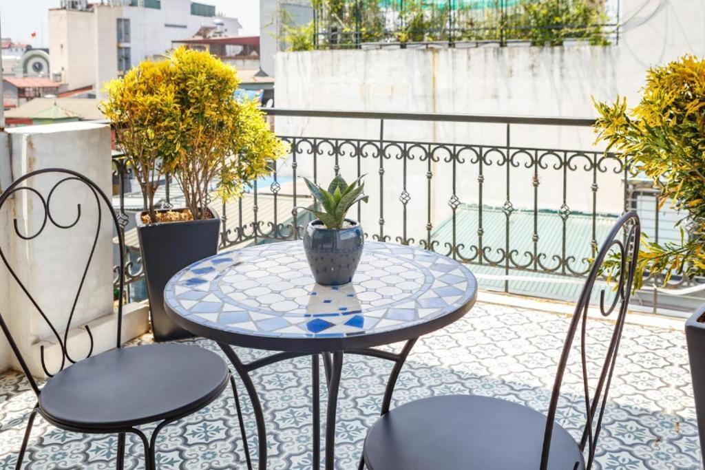 Gatsby Central Hotel Hanoi Buitenkant foto